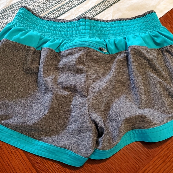 NWT Women's C9 by Champion Shorts - Picture 3 of 6